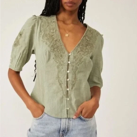 Free People Laurie Embroidered Blouse In Green Tea Leaves Medium NEW! - Picture 1 of 8